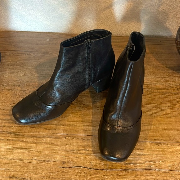 Eddie Bauer ankle boots size 8 - Picture 2 of 6